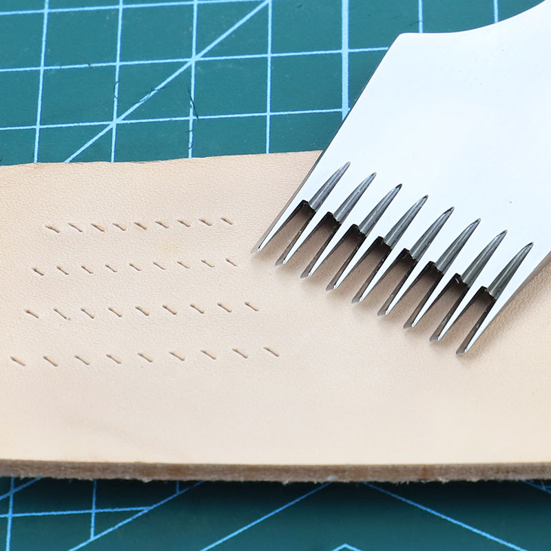 NEW High Quality Leather Die-s - огляд і ціна Leatherwork In French