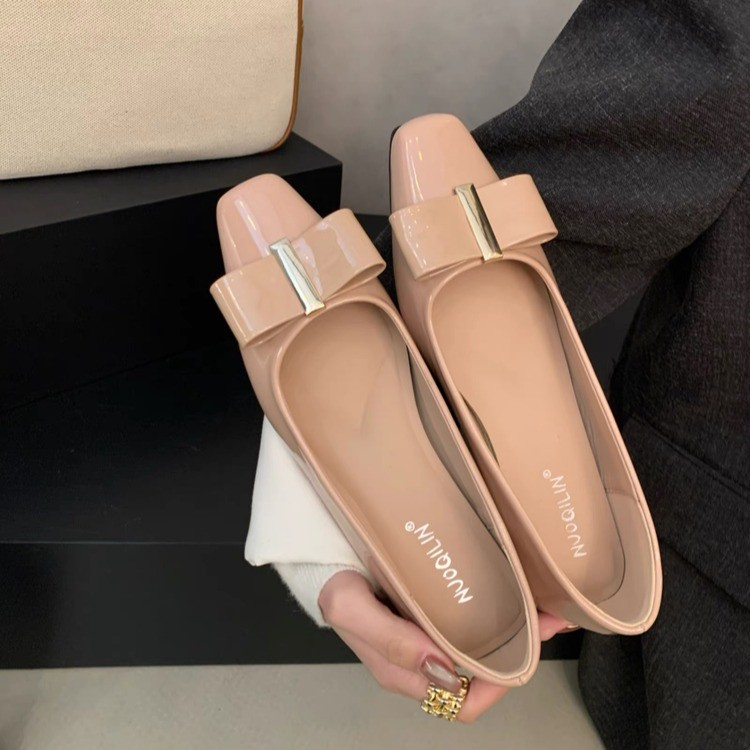 Square-toe Bow Shallow Single  - огляд і ціна Leatherwork In French